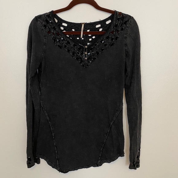 Top - Picture 1 of 3